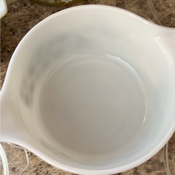 Vintage Pyrex Casserole Dish Set - Olive Green and White - with lids - Picture 2 of 5